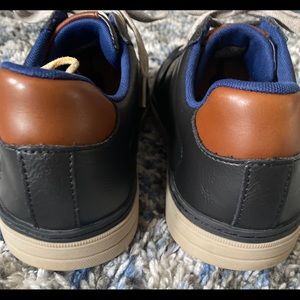 skechers heston avano